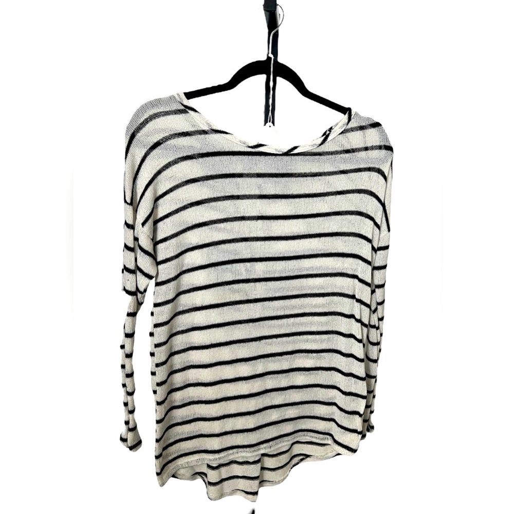 GUC Windsor Bow Back Sweater